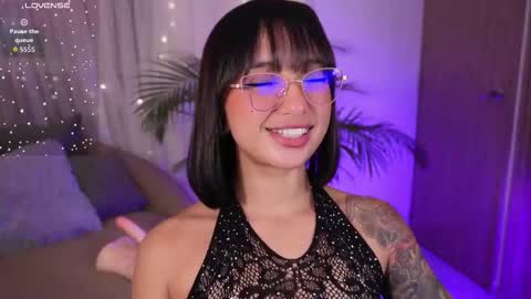 VICTORIA online show from October 2025 01:17:02 AM