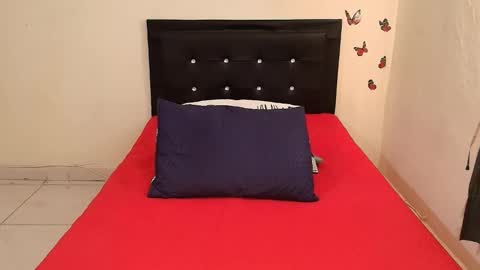 _victoriia_971 online show from October 2025 12:03:02 PM