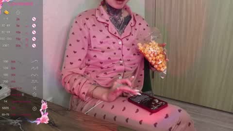 Alis online show from February 2025 08:34:01 PM