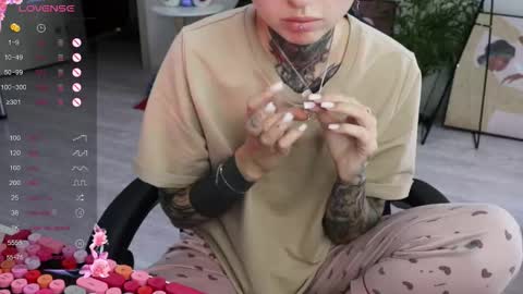 Alis online show from September 2025 10:49:01 AM