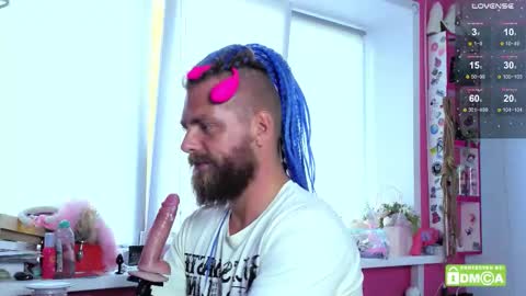 Wayan online show from October 2025 07:16:01 AM