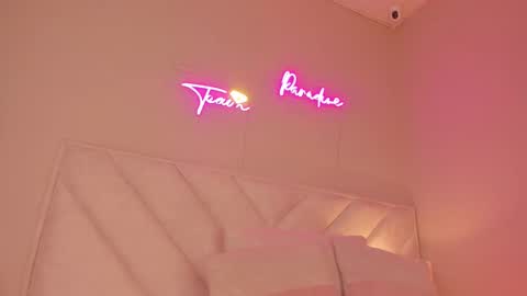 _wendy_x online show from November 2025 11:38:02 AM