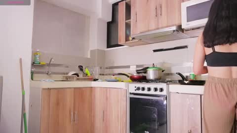 Macca and Ana online show from December 2024 03:16:02 AM