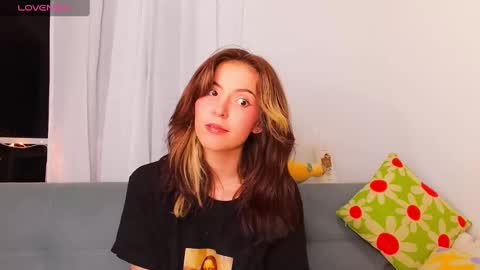 _yourcherrybomb online show from January 2025 02:58:01 AM