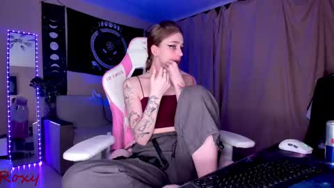 Roxy online show from February 2025 12:52:02 AM