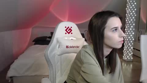 Nicole  Thomas  Dave online show from February 2025 04:26:02 PM