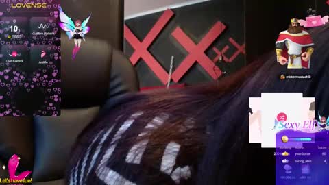 Yuyi online show from March 2025 05:17:02 PM