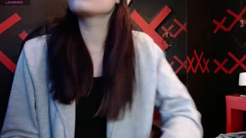 Yuyi online show from March 2025 11:14:02 AM