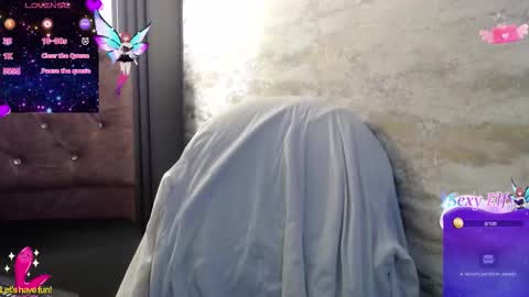 Yuyi online show from February 2026 12:45:02 PM