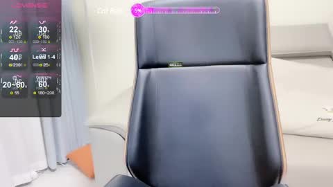 _zizi_ online show from December 2024 12:07:02 PM