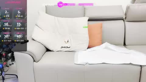 _zizi_ online show from December 2024 11:43:02 AM