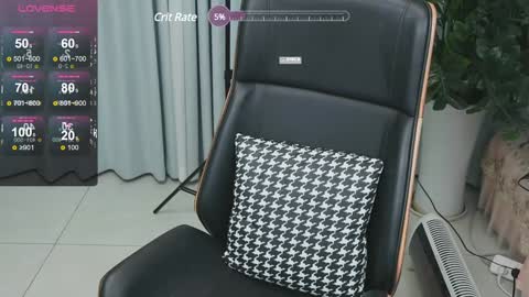 _zizi_ online show from January 2025 10:55:01 AM