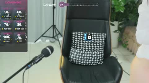 _zizi_ online show from February 2025 08:07:01 AM