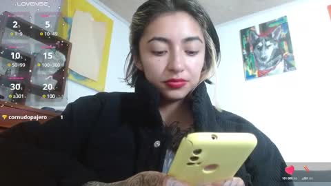 Zoe  online show from January 2025 01:24:02 PM