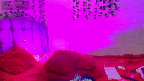 zoe online show from February 2026 04:20:01 AM