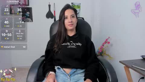 Zoe online show from October 2025 03:39:02 AM