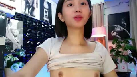 Snapshot of a_r_i_a_n_n_a chatting on February 2026 09:08:01 AM Lovely Yana online show from February 2026 09:08:01 AM