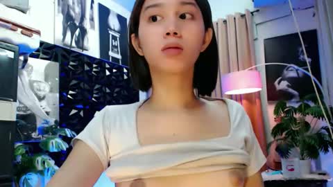 Snapshot of a_r_i_a_n_n_a chatting on February 2026 11:54:01 AM Lovely Yana online show from February 2026 11:54:01 AM