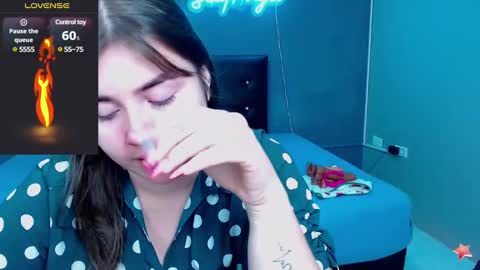 Abby Lee  online show from December 2024 12:31:01 PM