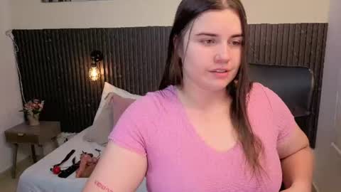 Abby Lee  online show from June 2026 07:16:01 PM