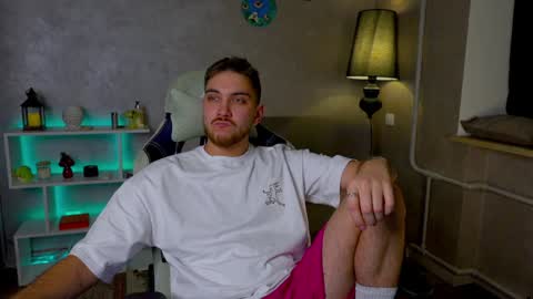 Alex online show from December 2024 05:02:01 AM