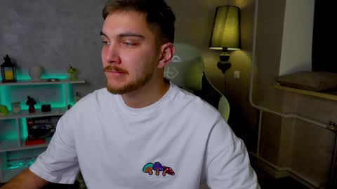 Alex online show from December 2024 05:04:02 AM