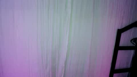 Aaliyahlayla online show from September 2025 04:12:01 AM