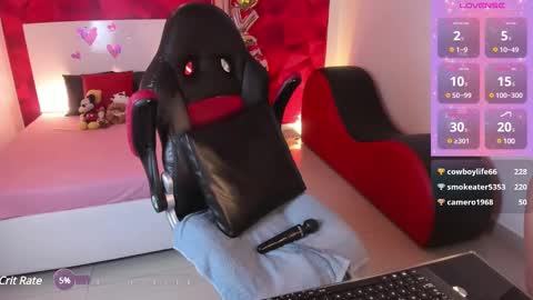 Snapshot of aamanda_queen chatting on March 2025 04:13:02 PM aamanda online show from March 2025 04:13:02 PM