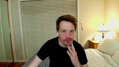 Kris online show from December 2025 08:16:02 PM