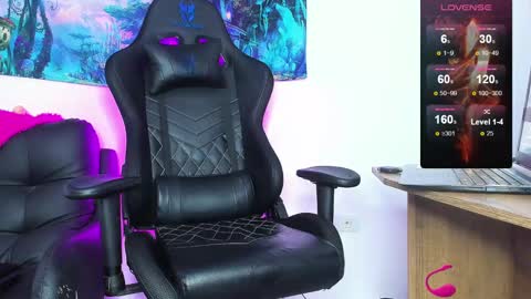 Snapshot of aaron_baz2 chatting on October 2025 09:10:02 PM Aaron online show from October 2025 09:10:02 PM