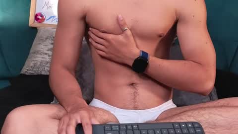 Aaron Ezequiel online show from June 2026 02:59:02 PM