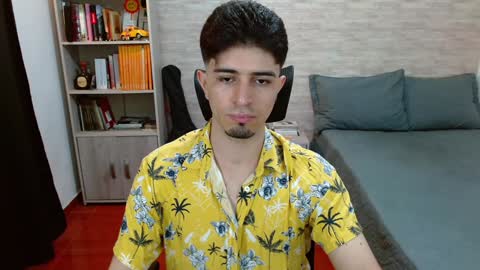 Aaron online show from December 2024 08:31:02 PM