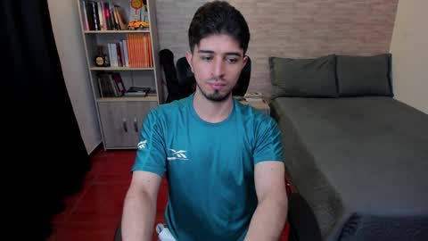 Aaron online show from December 2024 05:36:02 PM