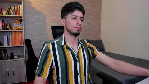 Aaron online show from March 2025 07:26:02 PM