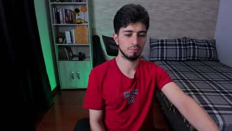 Aaron online show from September 2025 07:48:01 PM