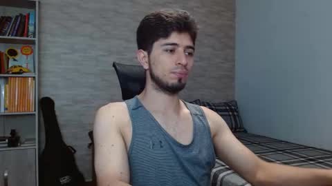 Aaron online show from September 2025 07:49:02 PM