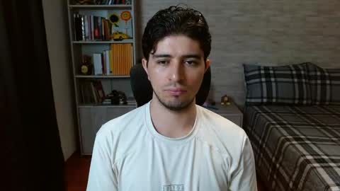 Aaron online show from May 2026 06:59:01 PM