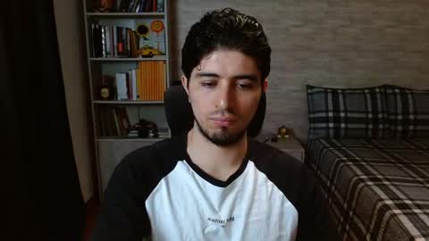 Aaron online show from May 2026 06:05:02 PM