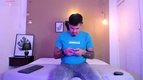 Your aron  online show from March 2025 03:54:01 AM