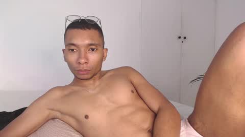 Heyy my name is Aaron online show from February 2025 05:10:02 PM