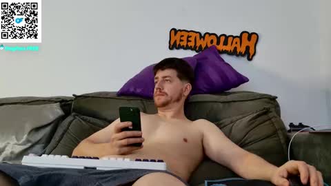 Aaron  online show from October 2025 11:06:02 PM