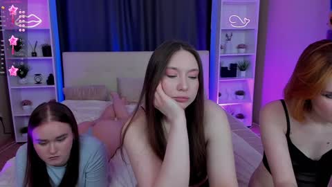 Snapshot of aataraxx chatting on December 2024 11:39:01 PM Fiona and Harry online show from December 2024 11:39:01 PM