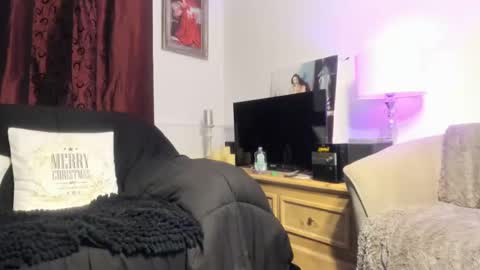 Snapshot of aayra chatting on January 2025 09:31:01 PM Aayra online show from January 2025 09:31:01 PM