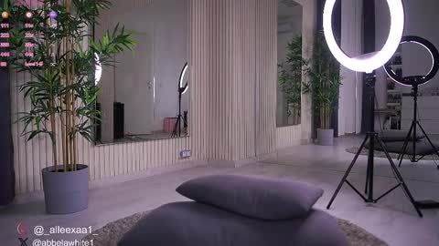 Alexa online show from February 2025 09:28:01 AM