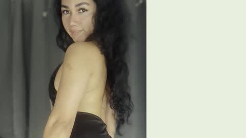 Snapshot of abbi_moon chatting on May 2026 08:55:01 AM Martina online show from May 2026 08:55:01 AM