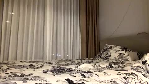 Abbie xo online show from November 2025 12:48:01 PM