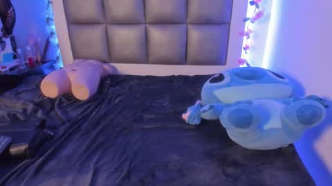 Snapshot of abbiee_collins chatting on February 2026 11:33:02 PM abbiee_collins online show from February 2026 11:33:02 PM