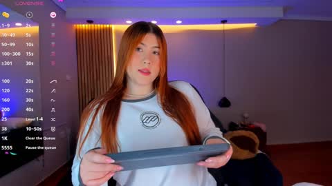 Abbie Edmond  online show from December 2024 04:32:02 AM