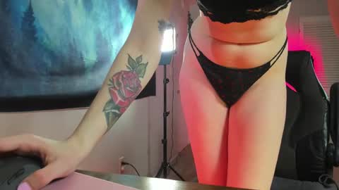 Abbie  Morgan online show from September 2025 12:47:02 AM