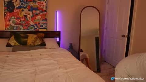 Abbie online show from March 2025 08:10:01 PM